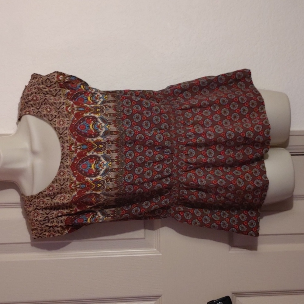 XL sleeveless top